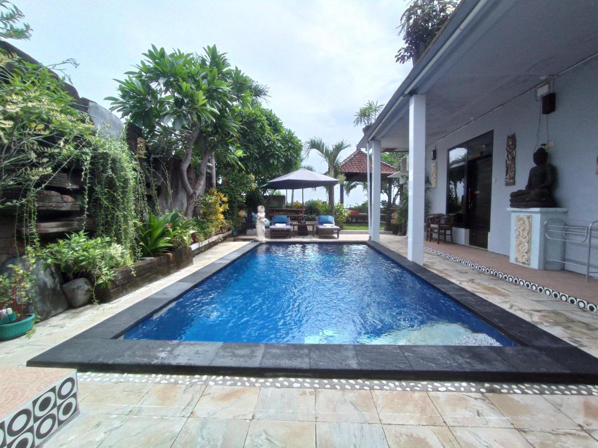 Khrisna Sunrise Homestay Tulamben Exterior photo