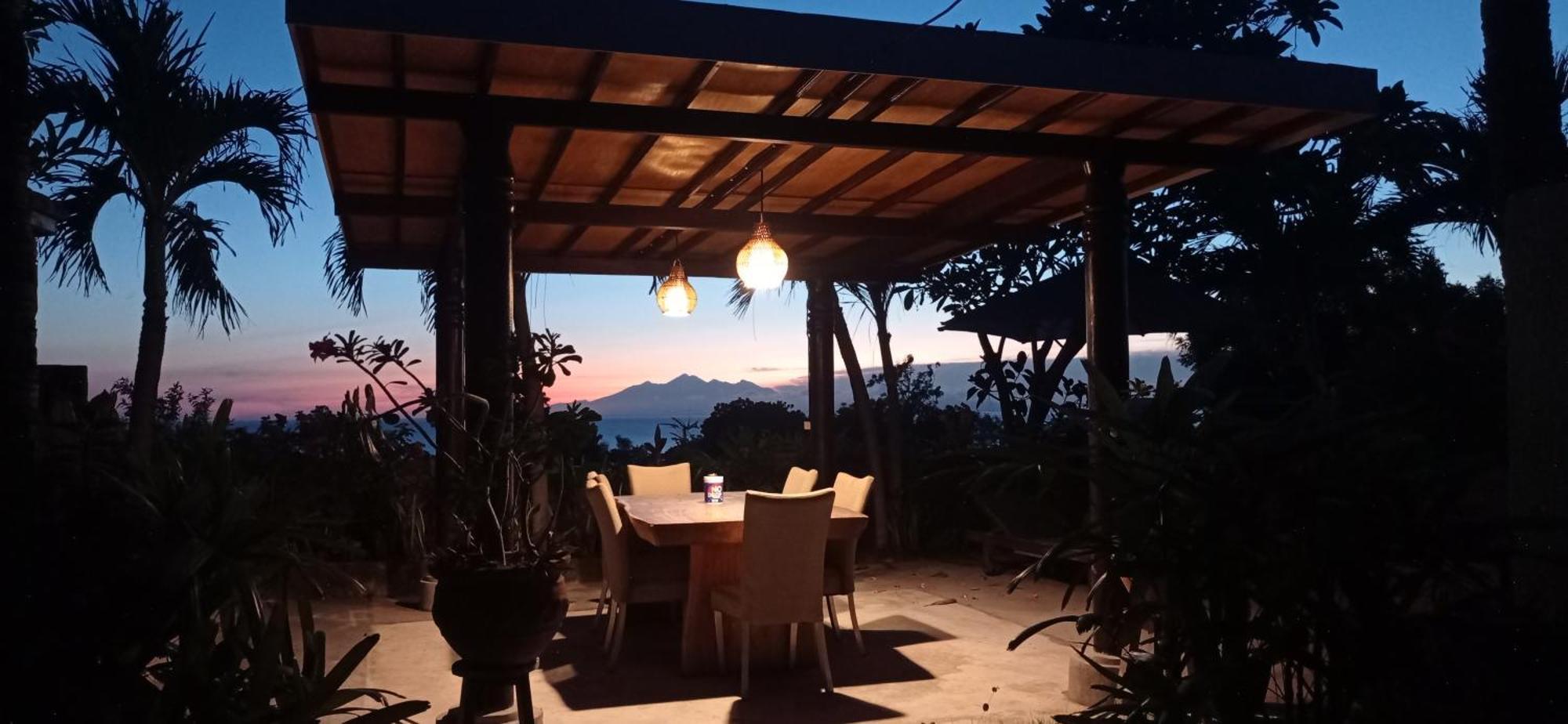 Khrisna Sunrise Homestay Tulamben Exterior photo