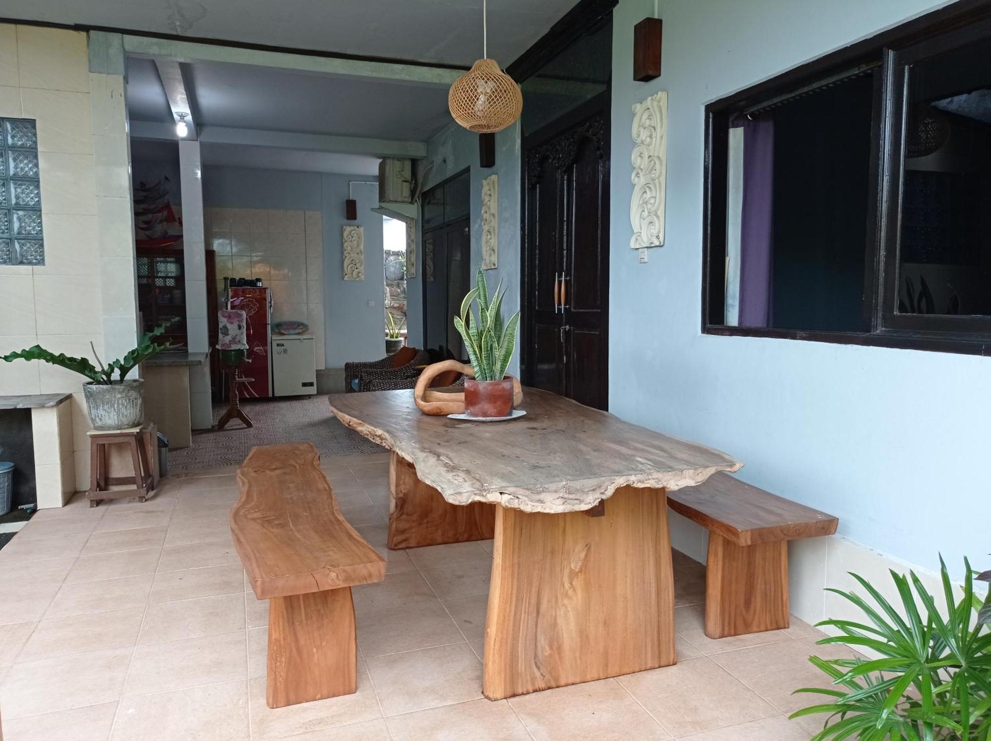 Khrisna Sunrise Homestay Tulamben Room photo