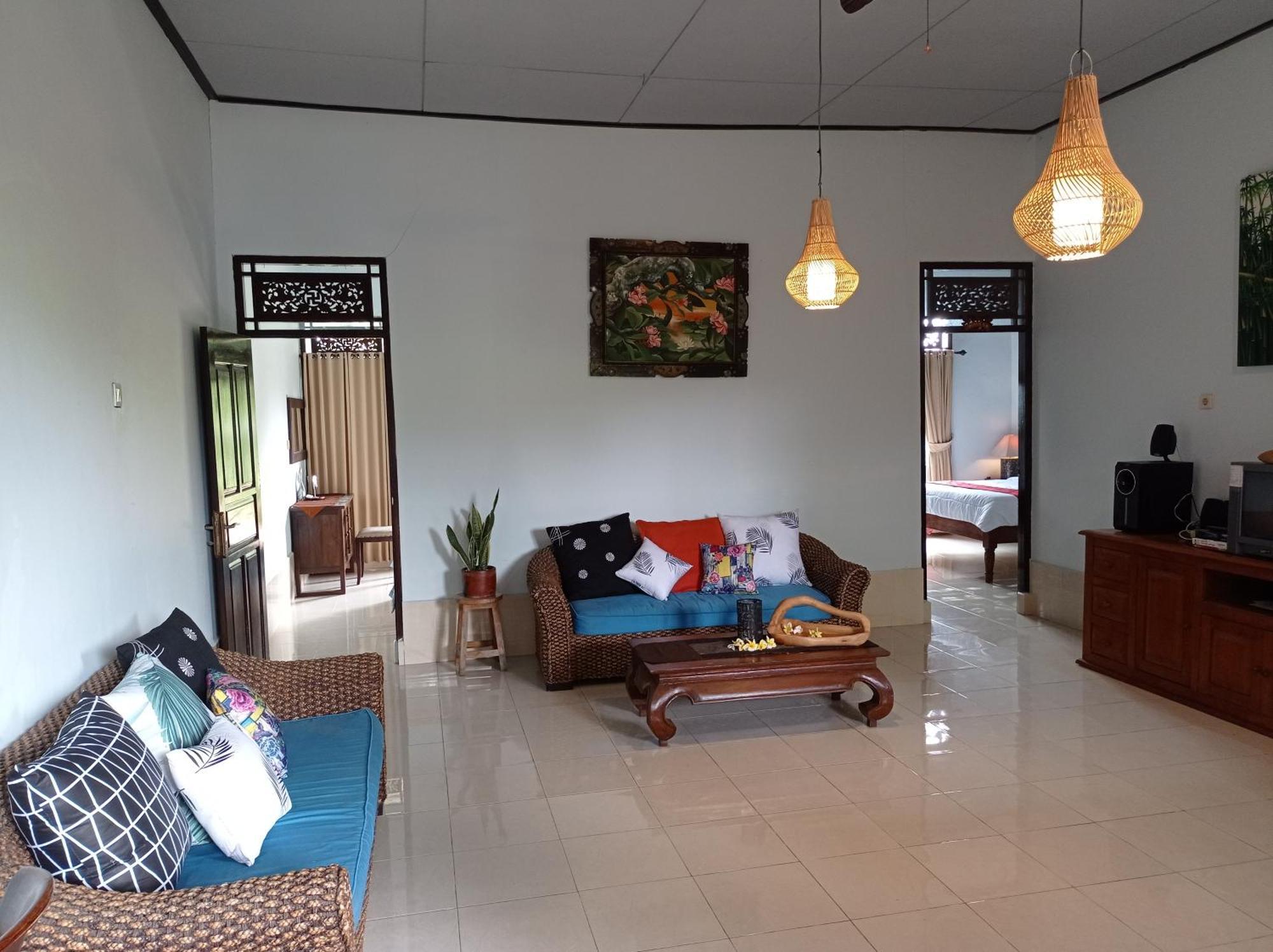 Khrisna Sunrise Homestay Tulamben Room photo