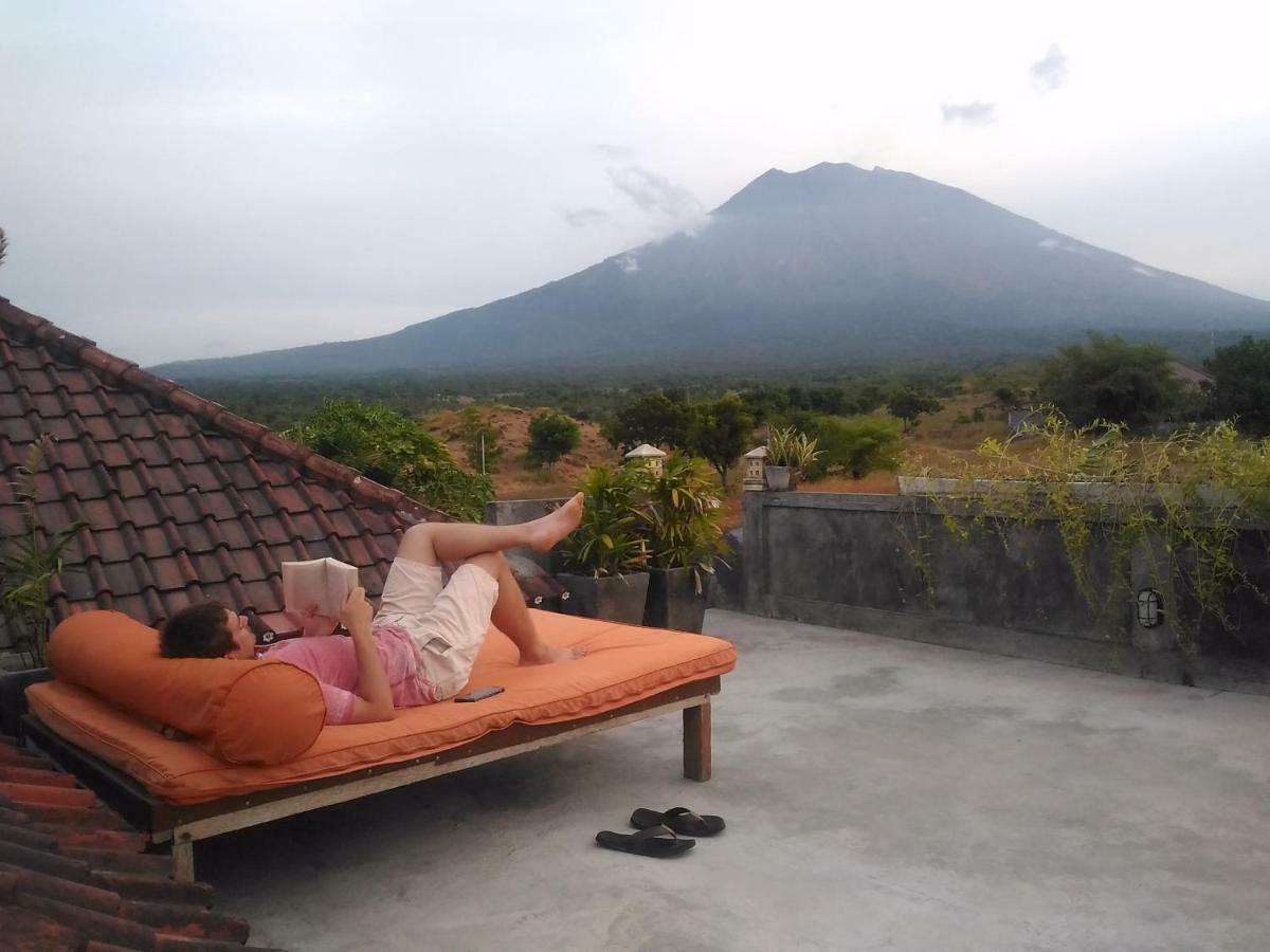 Khrisna Sunrise Homestay Tulamben Exterior photo